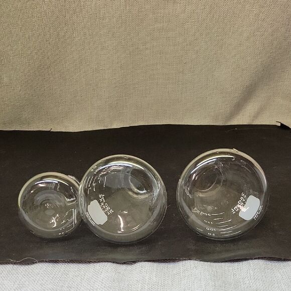 Pyrex Glass Flask Trio..PYREX GRADUATED ERLENMEYER FLASKS - Picture 10 of 11